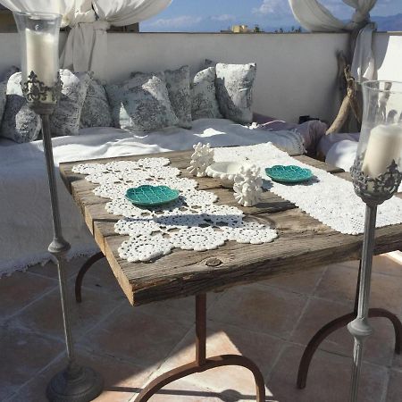 Il Giardino D'Ulisse Bed & Breakfast Реджо ди Калабрия Екстериор снимка
